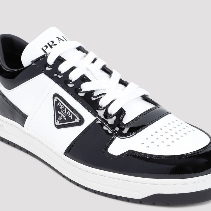 LACE-UP SHOES
