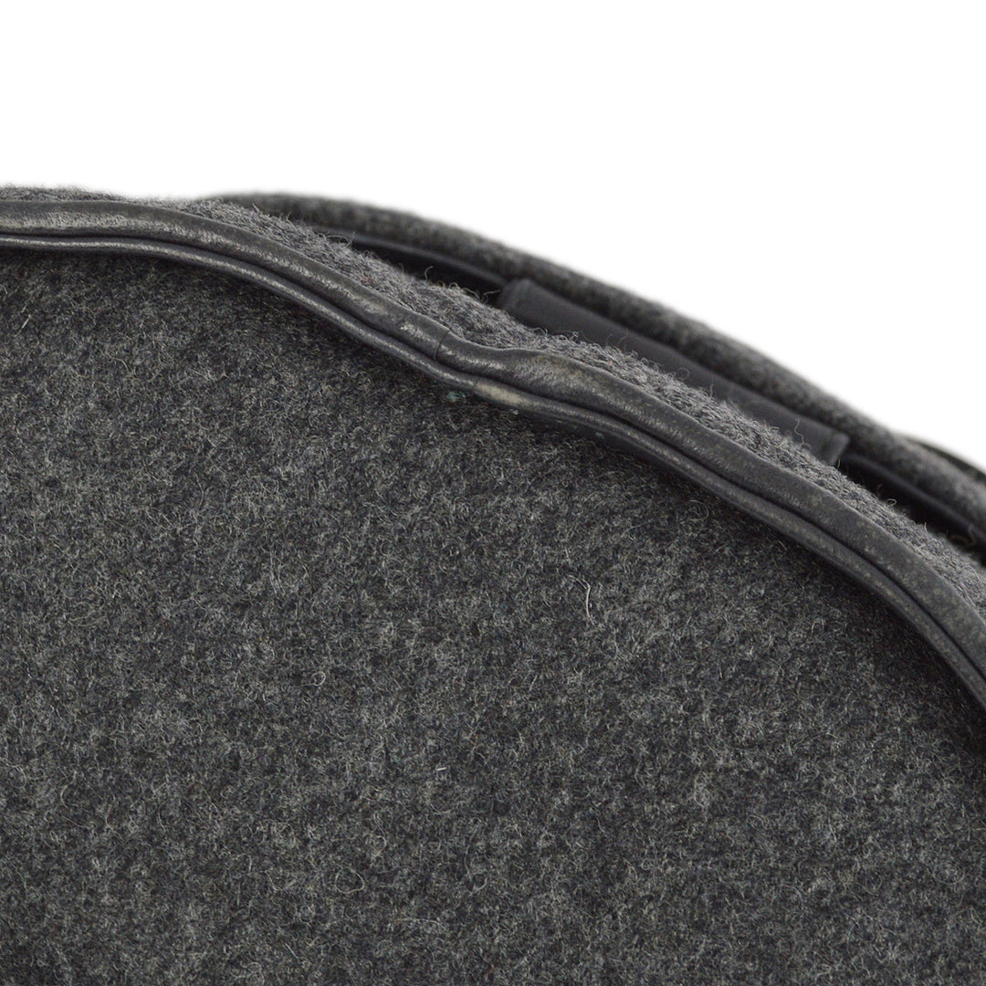 Top Quality Chanel 1991-1994 Gray Felt Shoulder Bag