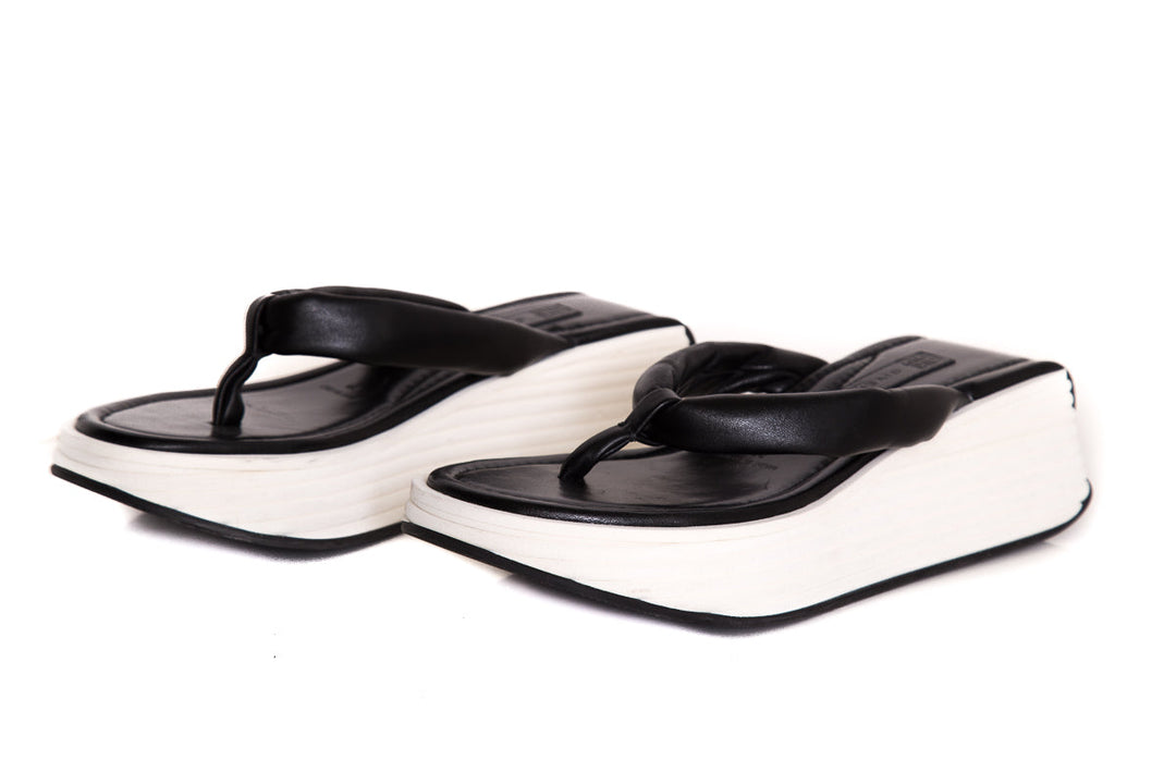 Givenchy Black & White Leather Sandals SZ 39