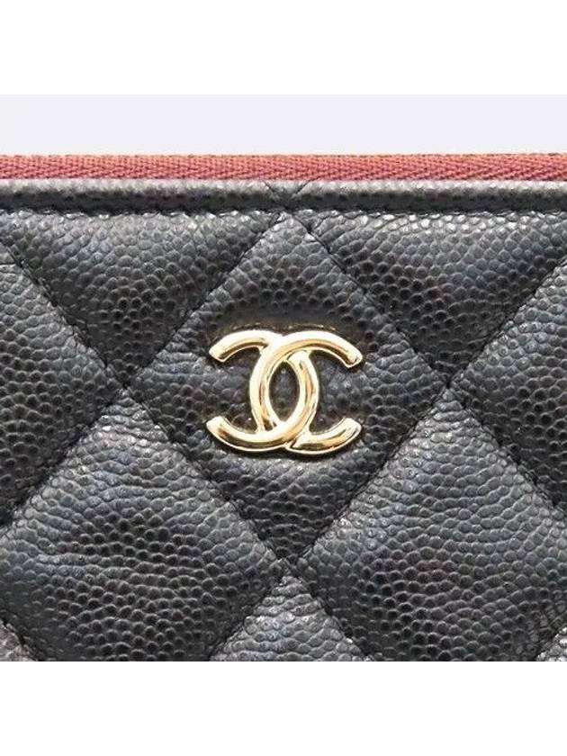 A82552 Black Caviar Classic Large CC Gold Logo Clutch Chanel