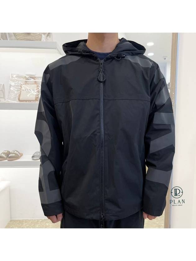 Burberry Logo Print Lightweight Zip-Up Hoodie Black