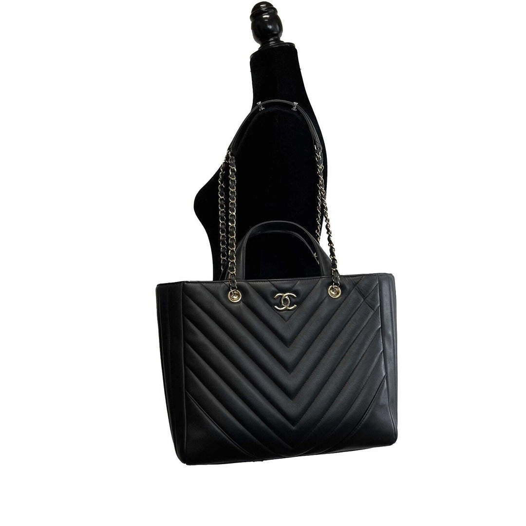 Chanel - Large Shopping Tote Black Chevron Leather CC Tote w/ Shoulder Strap