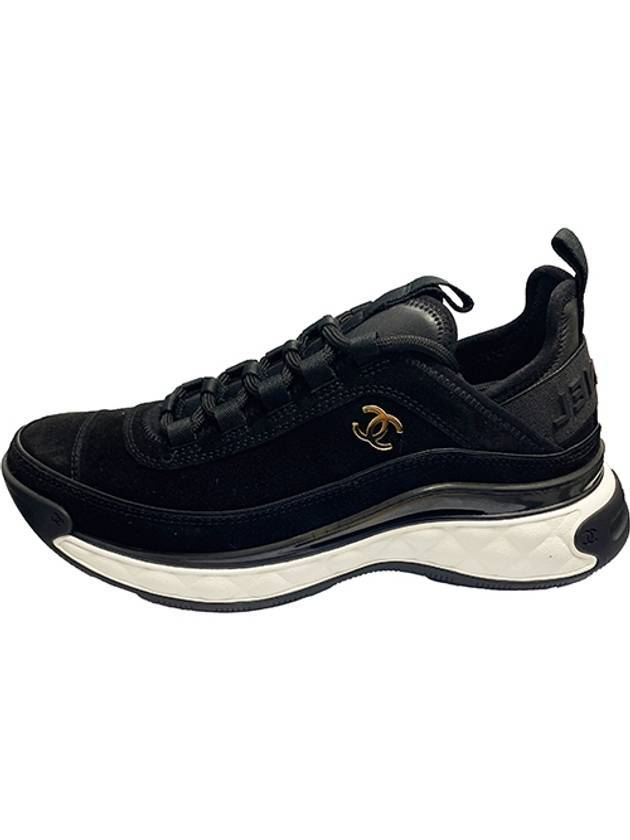 Logo Mixed Fibers Suede Low Top Sneakers Black Chanel