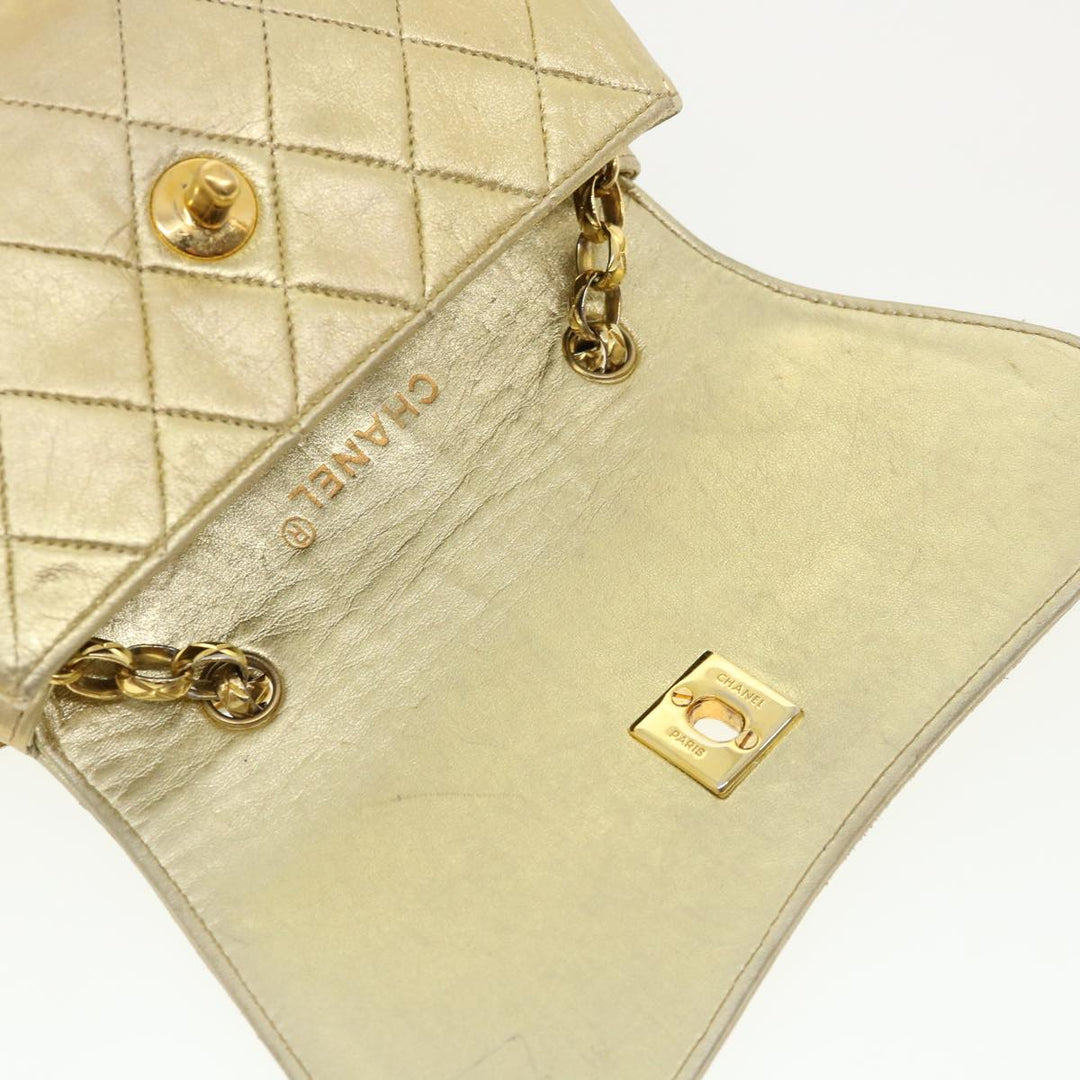Top Quality Chanel Matelasse Turn Lock Chain Shoulder Bag Lamb Skin Gold CC Auth 31382A