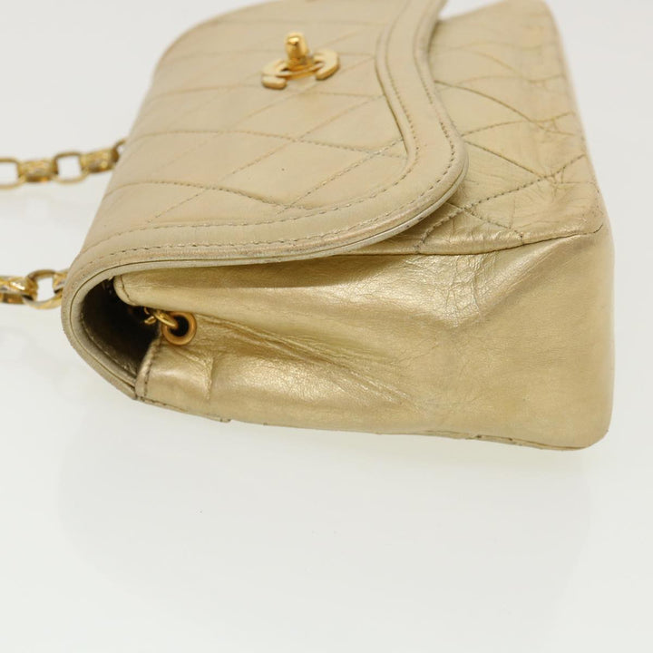 Top Quality Chanel Matelasse Turn Lock Chain Shoulder Bag Lamb Skin Gold CC Auth 31382A