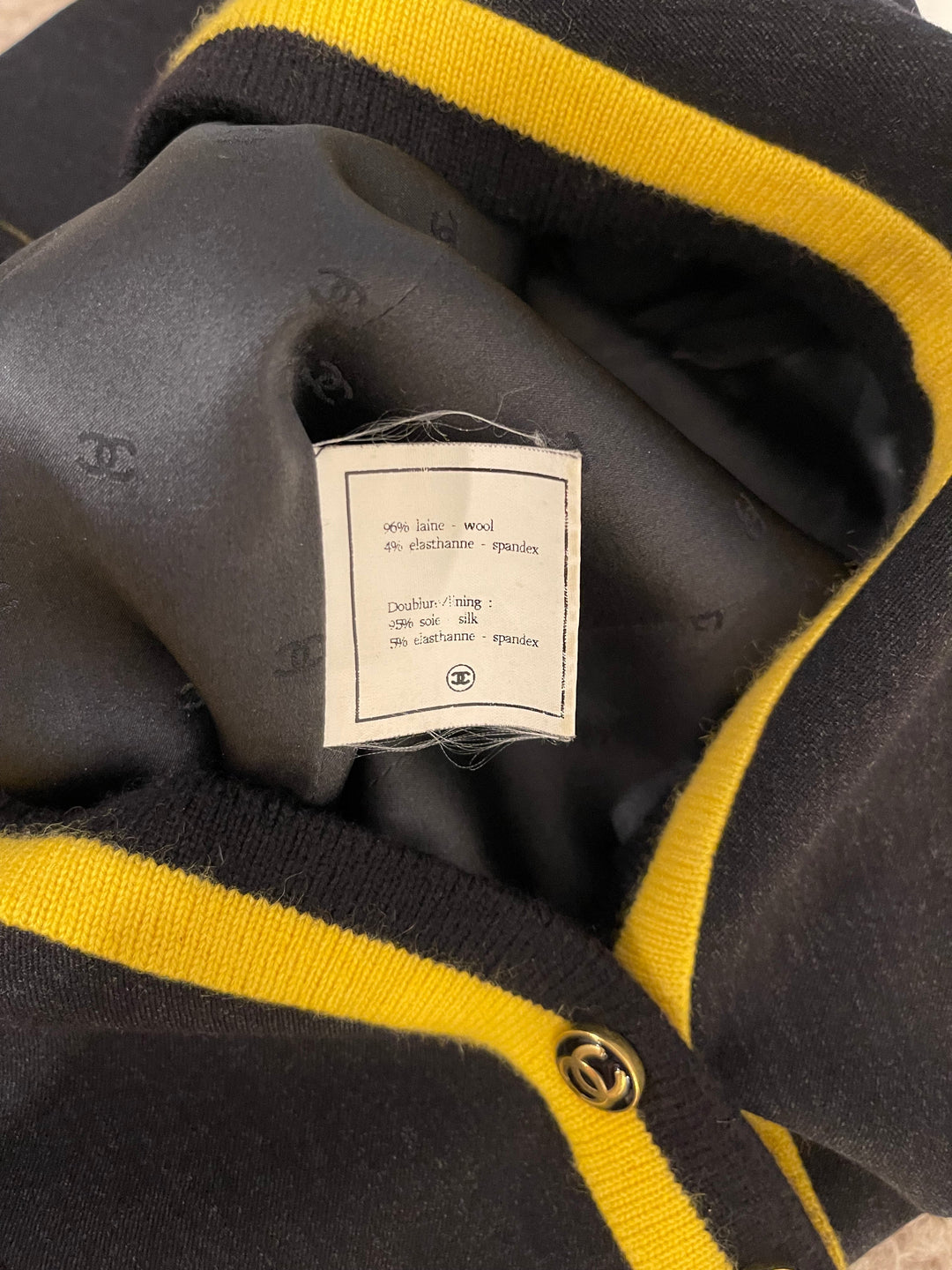 *HOT* Top Quality Chanel 1994 Vintage Black and Yellow Wool Jacket & Midi Skirt Set with CC Logo Button Details Size FR 40 (UK 12)