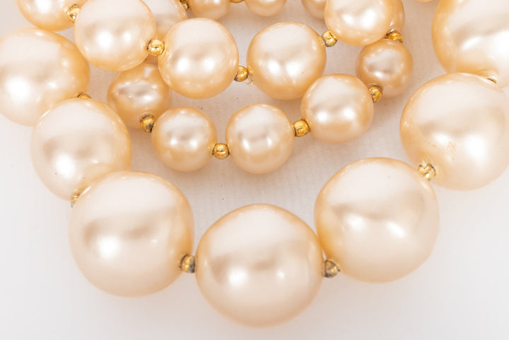 Collier de perles nacr√©es Top Quality Chanel 1990s