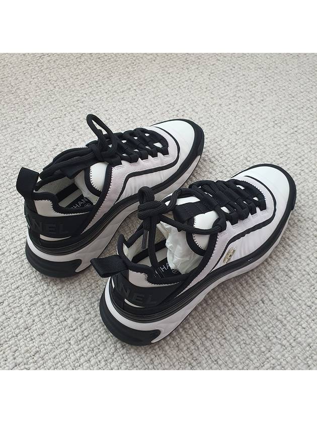 CC Logo Mixed Fiber Low Top Sneakers Black White Chanel