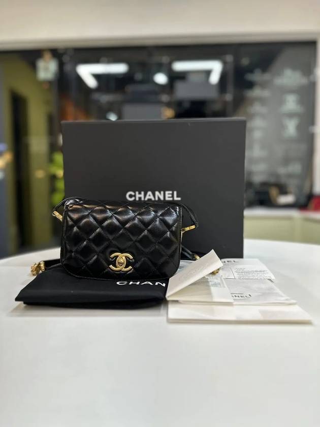 AS 3402 Messenger Bag Mini Black Chanel