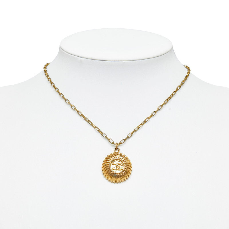 Top Quality Chanel Vintage Coca-Cola Medal Collar Gold   Chanel