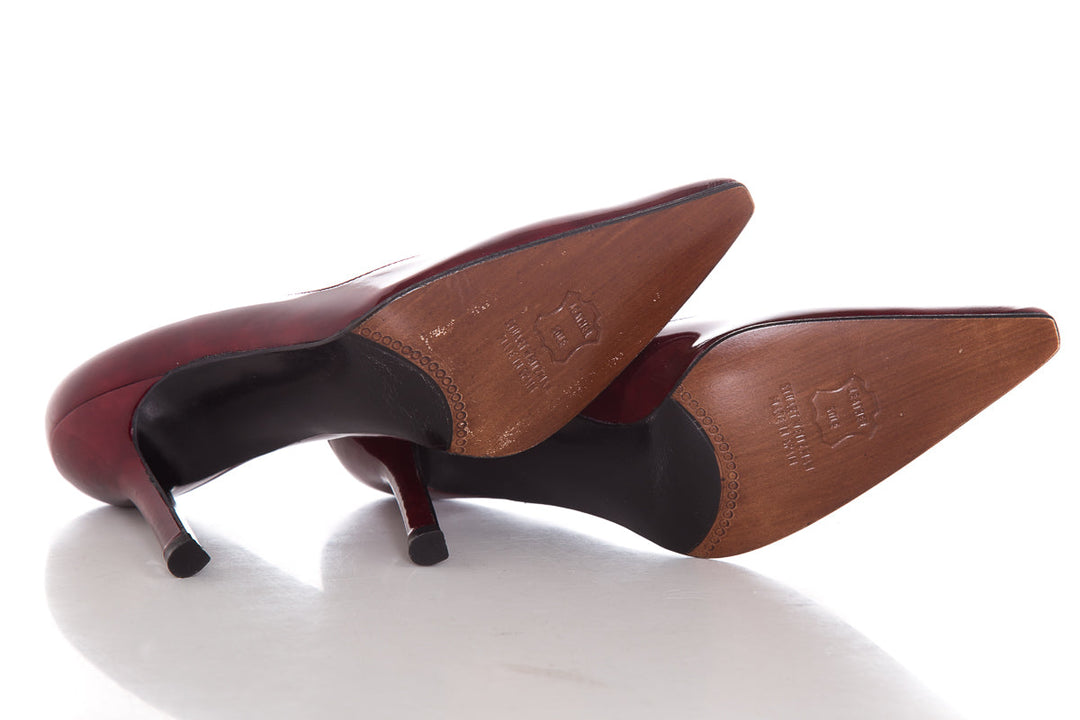 Stuart Weitzman Burgundy Patent Leather Heels SZ 6