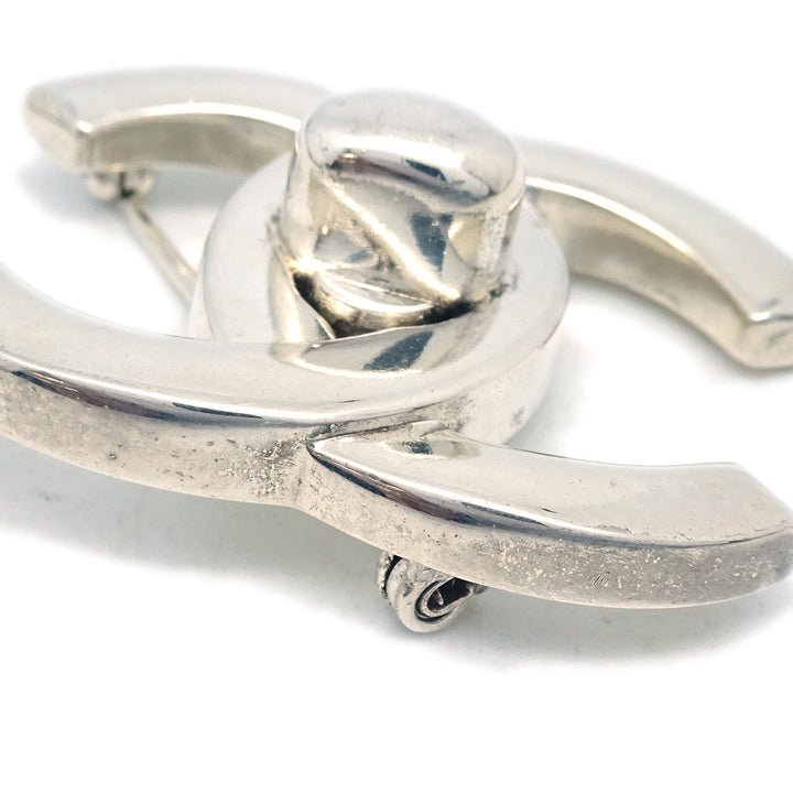 Top Quality Chanel Turnlock Brooch Pin Silver Large 96P
