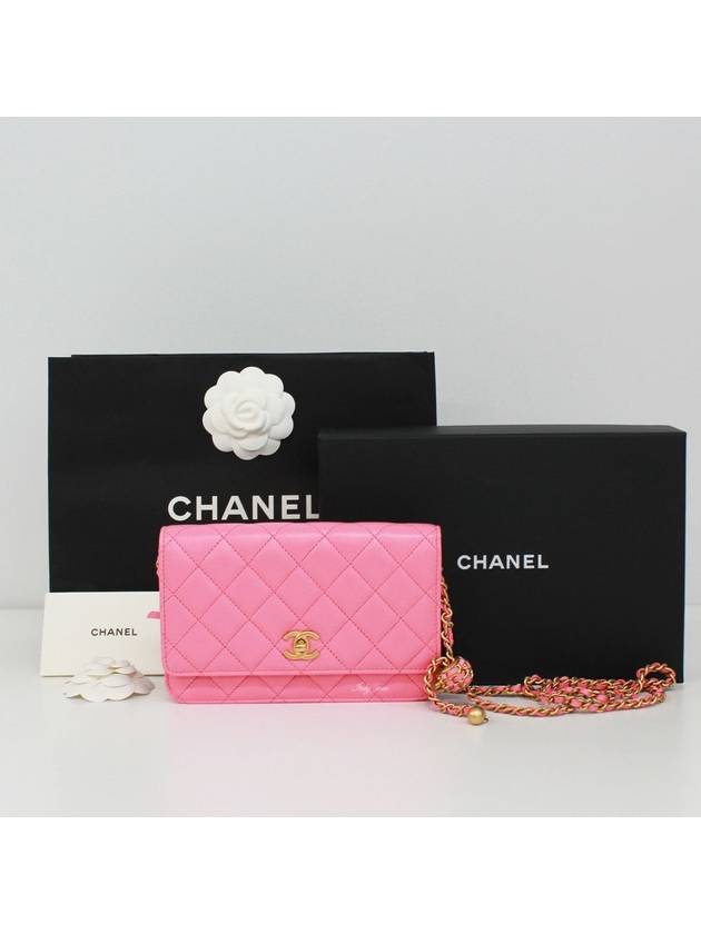 CC Logo Chain Leather Cross Bag Pink Chanel