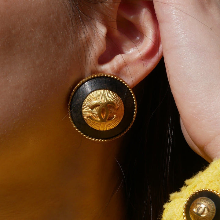 Top Quality Chanel Black & Gold Rope Edge Earrings Clip-On