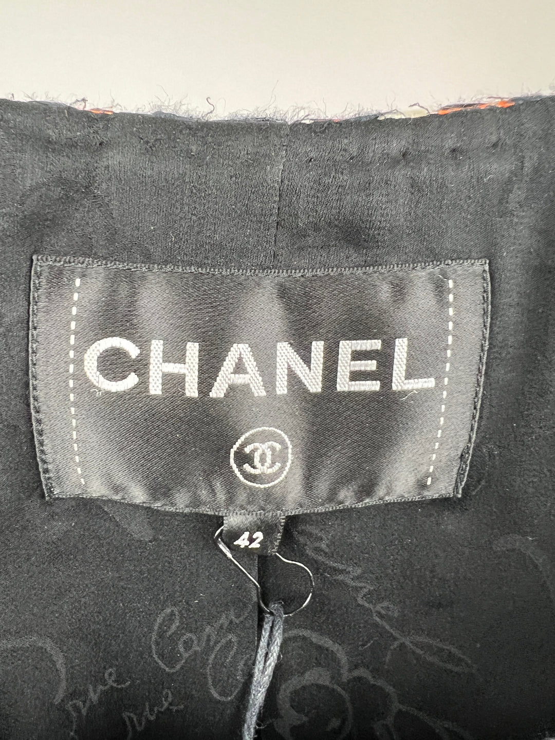 *HOT* Top Quality Chanel 18C Navy Tweed Jacket with White Floral Embroideries and Crystal Bronze Buttons FR 42 (UK 14) RRP ¬£4800