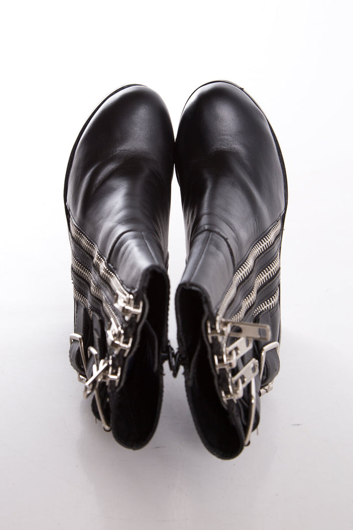 Jeffrey Campbell Black Booties w/ Buckle and Zipper Detail  SZ 6