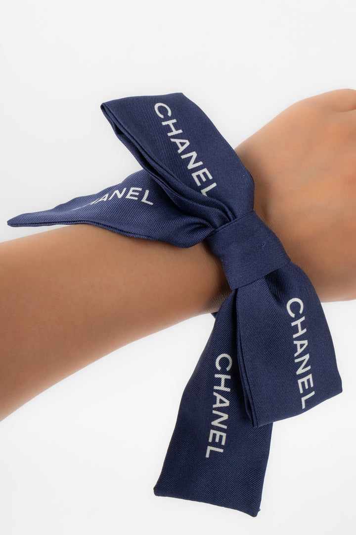 Accessoire de tête Chanel