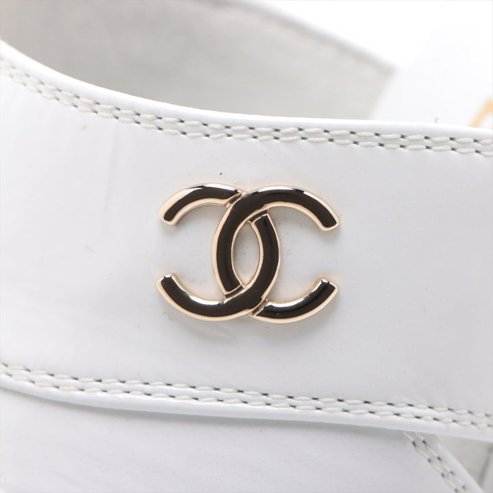 Top Quality Chanel Coco 23AW Patent Leather Sandal 35C  White G45016 Crample
