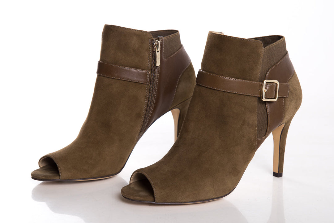 Marc Fisher Taupe Booties SZ 9.5