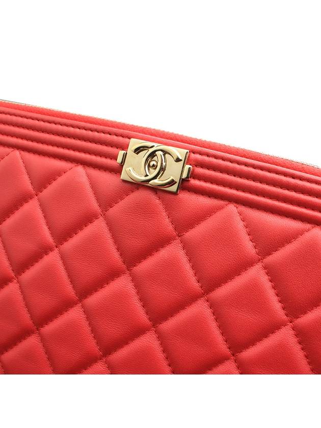 Boy Red Lambskin Quilted Gold Plated Large Clutch No 21 Chanel