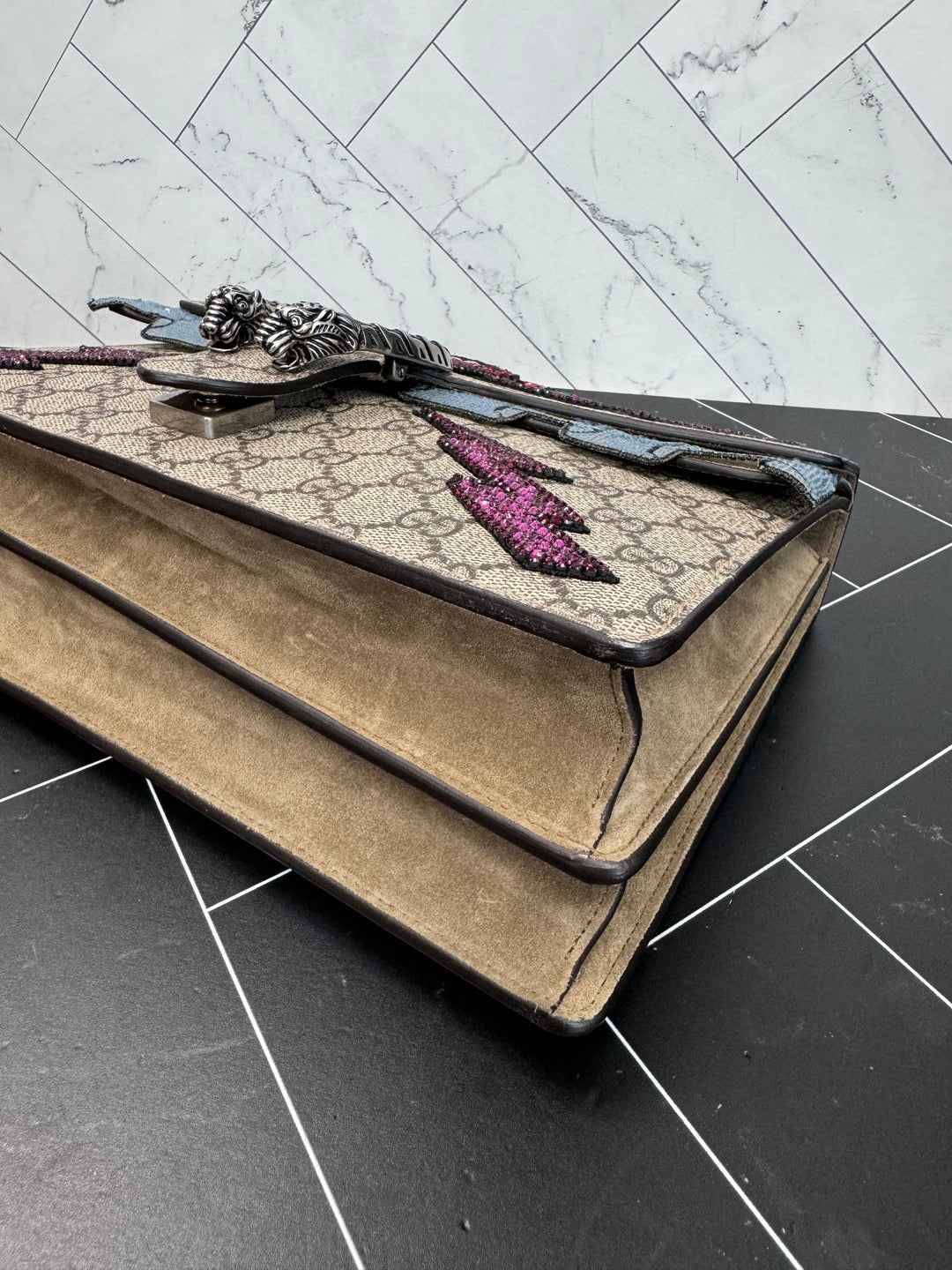 LIKE NEW Gucci GG Supreme Embroidered Sequin Medium Dionysus Shoulder Bag