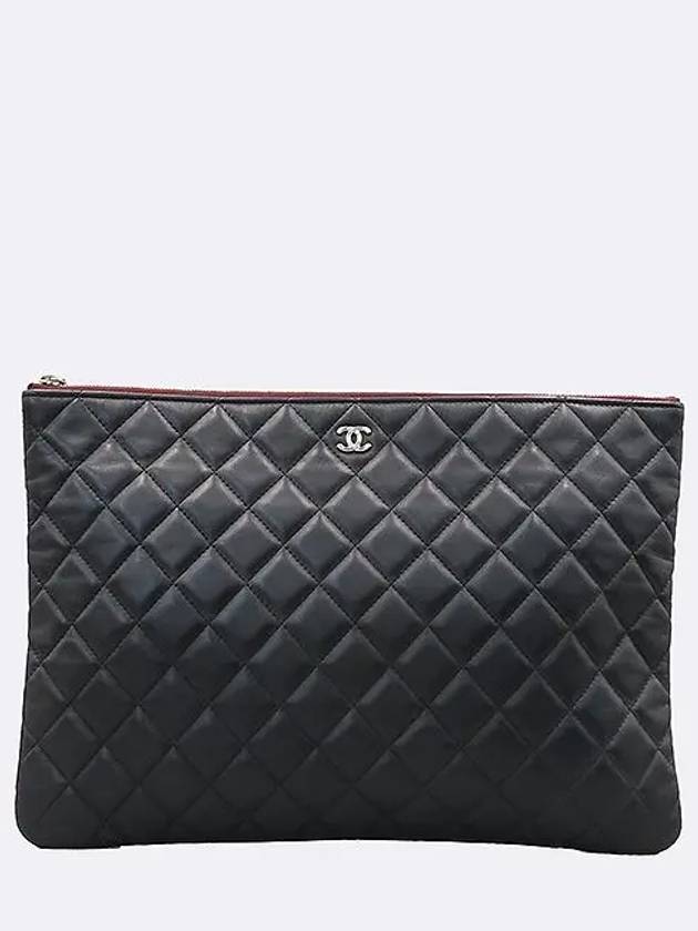 A82552 Black Classic Lambskin Silver Logo Large Clutch Chanel