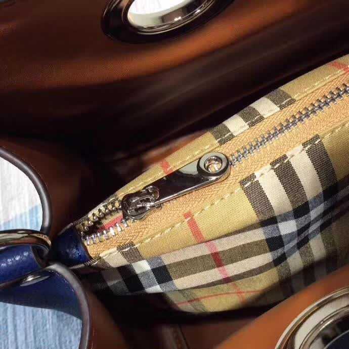 Burberry Bags - BG Bags - 1077