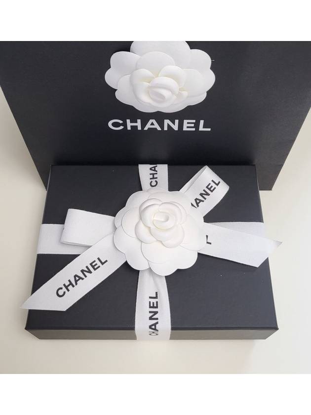Classic Chain Grained Calfskin Flap Card Wallet Pink Chanel