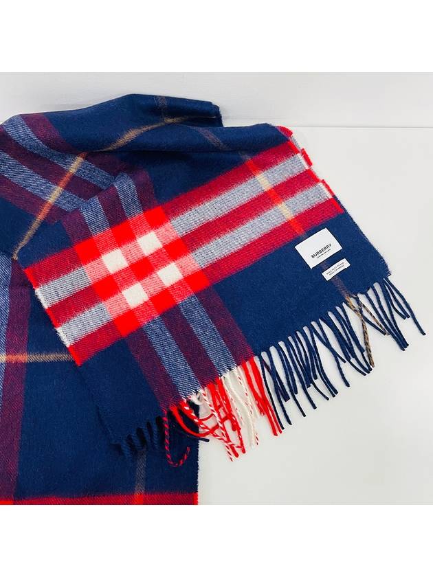 Burberry Classic Cashmere Scarf Navy Red