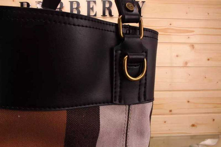 Burberry Bags - BG Bags - 1139