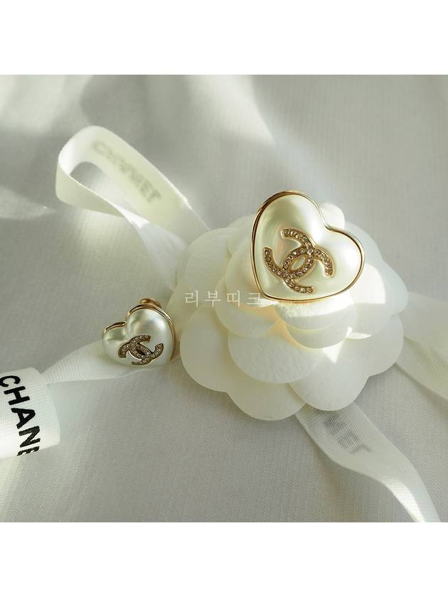 Double Heart Brooch Set White Chanel