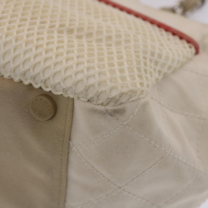 Top Quality Chanel Chain Tote Bag No5 Canvas White CC Auth 49901