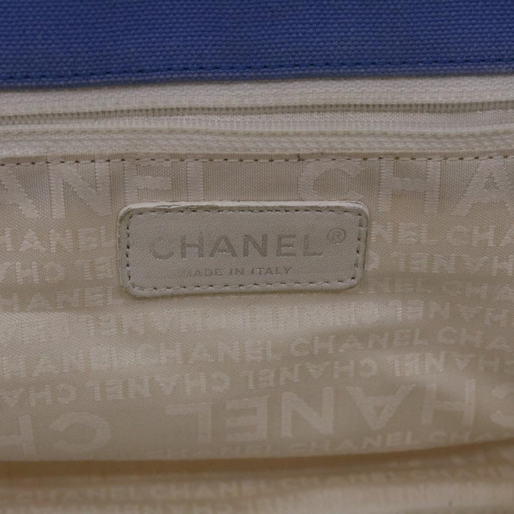 Top Quality Chanel Chain Tote Bag No5 Canvas White CC Auth 49901