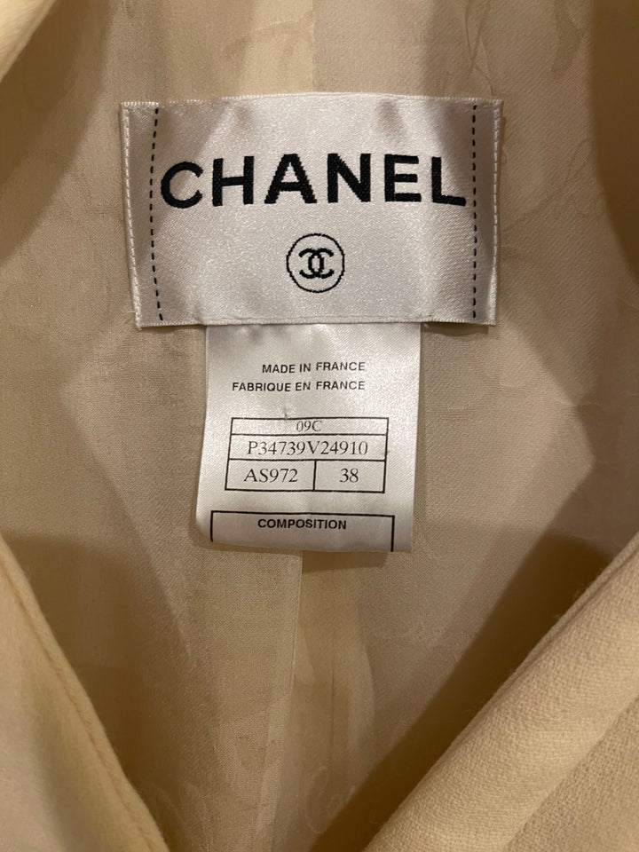 Top Quality Chanel Cream Wool Jacket with Textured CC Button Details Size FR 38 (UK 10)