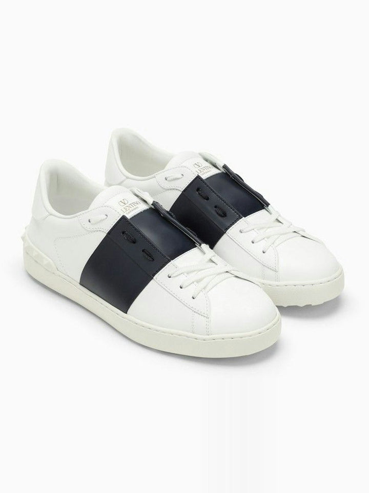 WHITE/BLACK OPEN SNEAKER