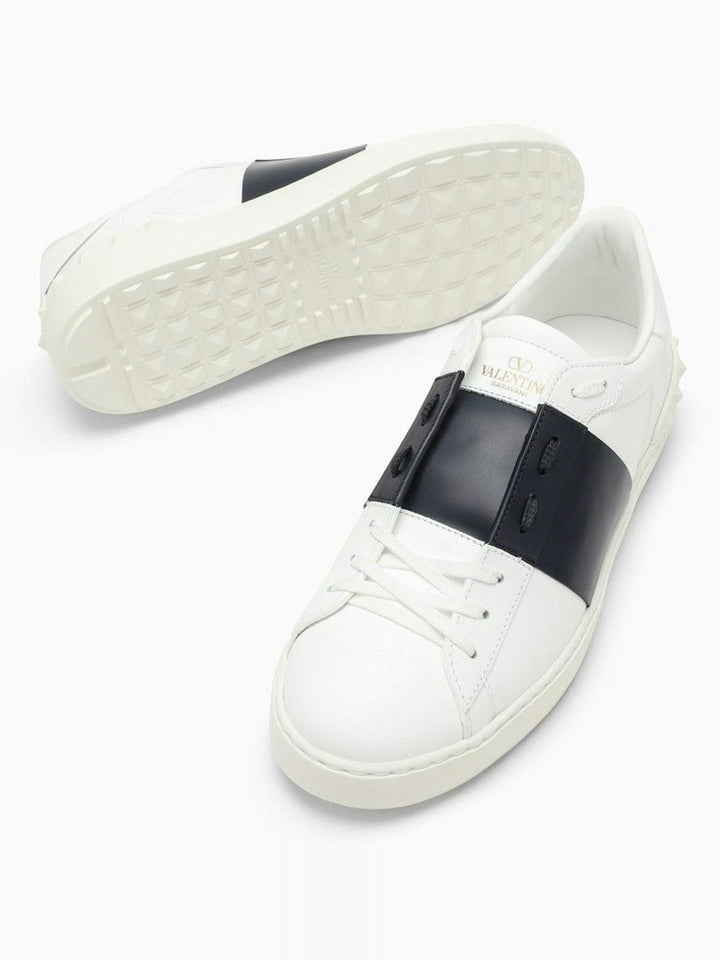 WHITE/BLACK OPEN SNEAKER