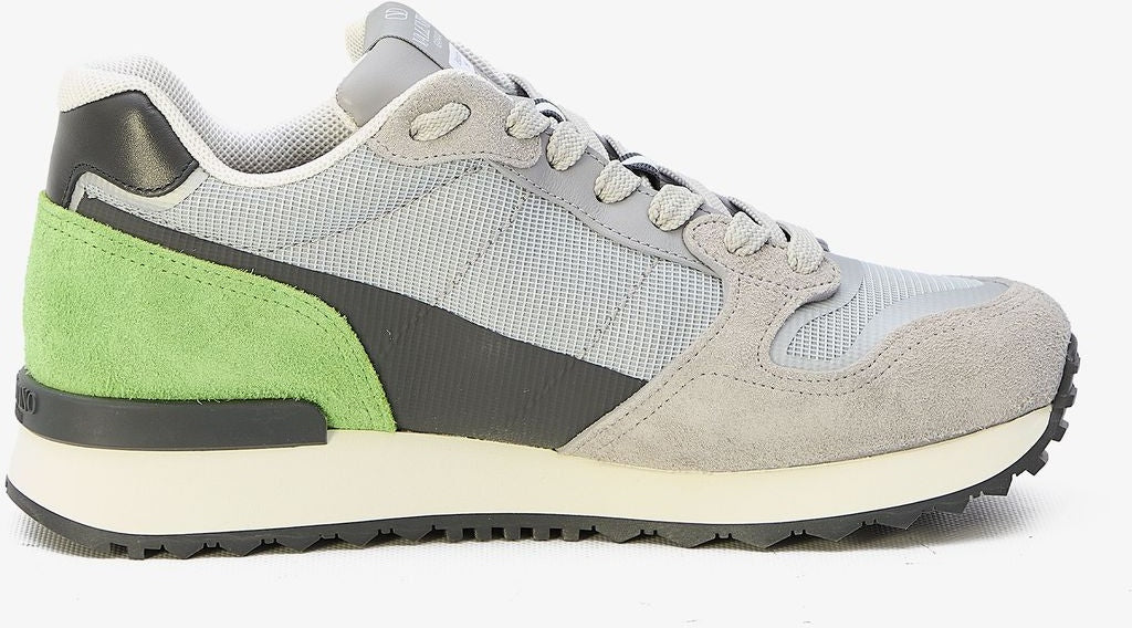 Vlogo Pace Sneakers