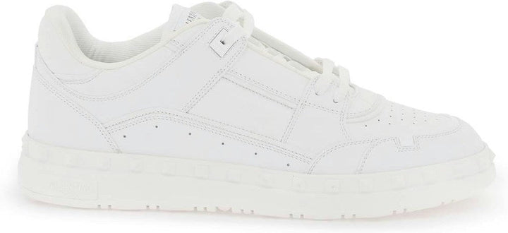 FREEDOTS LOW TOP SNEAKER IN WHITE CALFSKIN