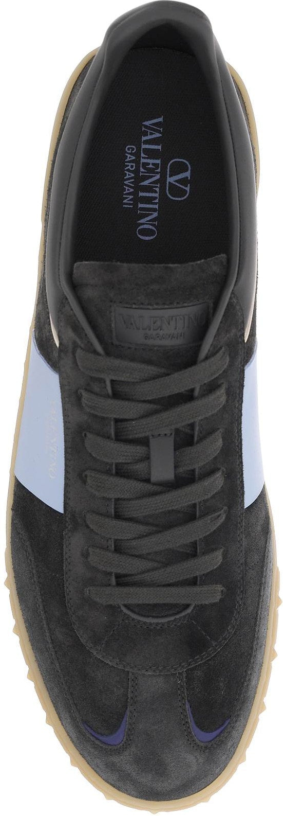 LOW TOP UPVILLAGE SNEAKERS