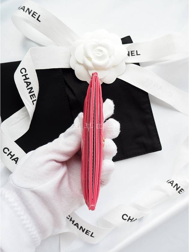 Heart Logo Lambskin Card Wallet Pink Chanel