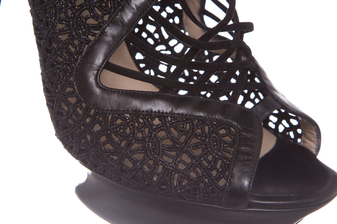 Nicholas Kirkwood Black Lace Up Heels SZ 41