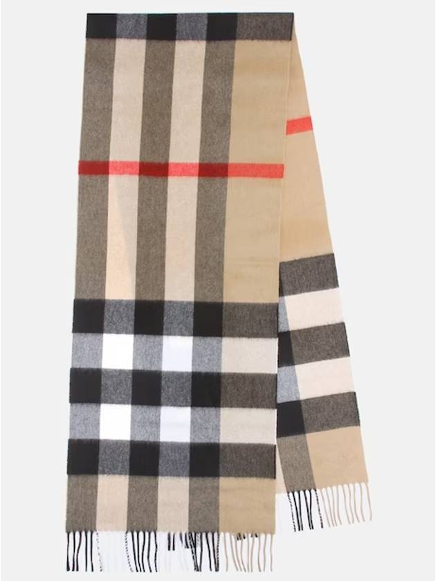 Burberry Check Fringe Cashmere Muffler