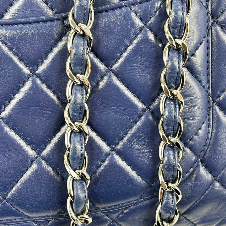 Chanel - Classic 08 Single New Bag - Blue Quilted Lambskin Maxi Shoulder Bag