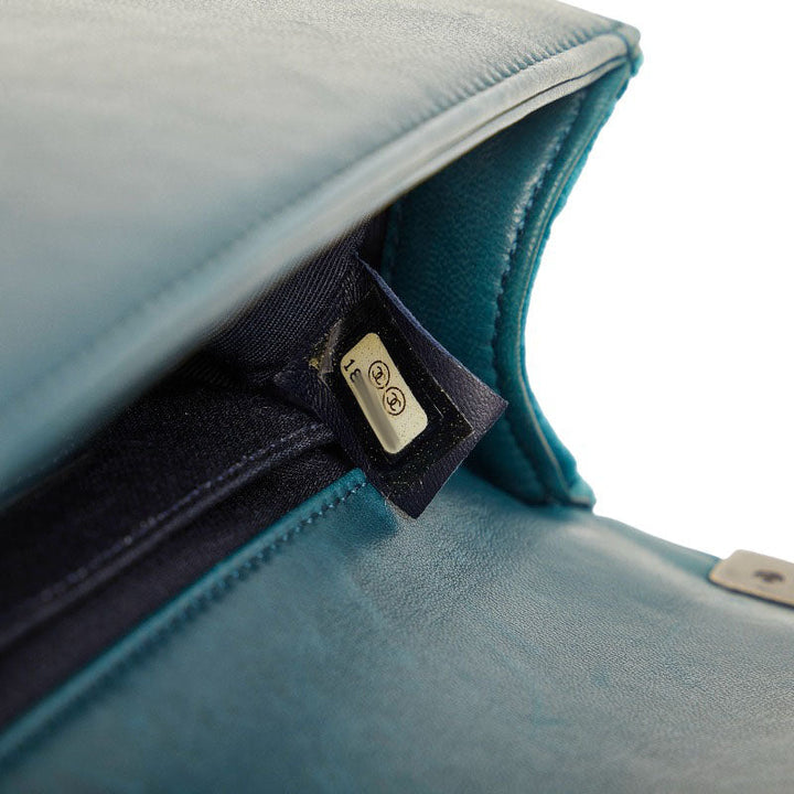 Top Quality Chanel Top Quality Chanel Shoulder Bag Canvas/Sweater/Leather Green Beaches Ladies and Gentlemen
