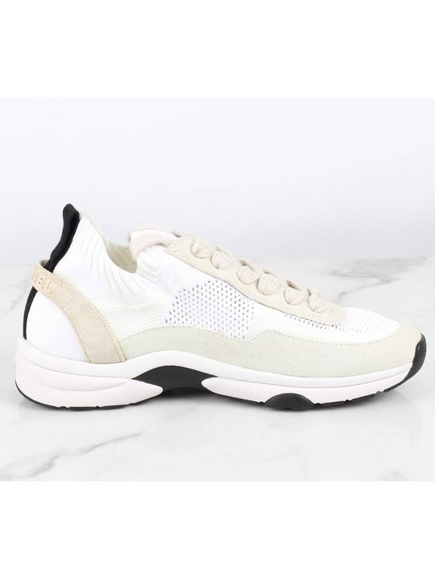 CC logo suede sneakers 38 250 Chanel