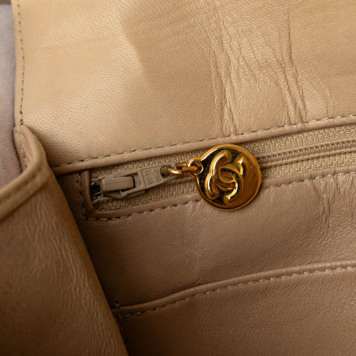 Top Quality Chanel Vintage Flap Shoulder Bag Lambskin Beige Ladies