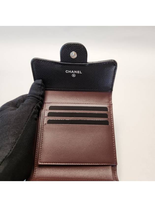 Small Classic Flap Wallet Grained Calfskin Silver Black Chanel