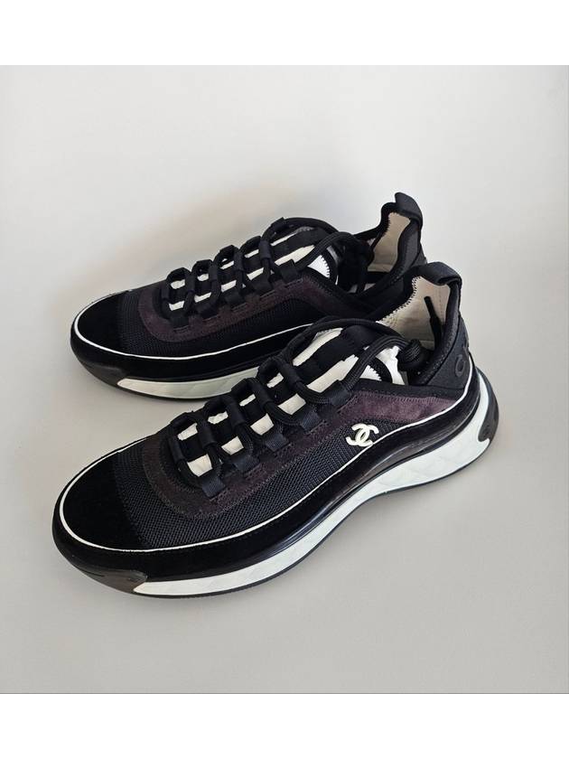 Mixed Fibers Fabric Suede Calfskin Low-Top Sneakers Black Chanel