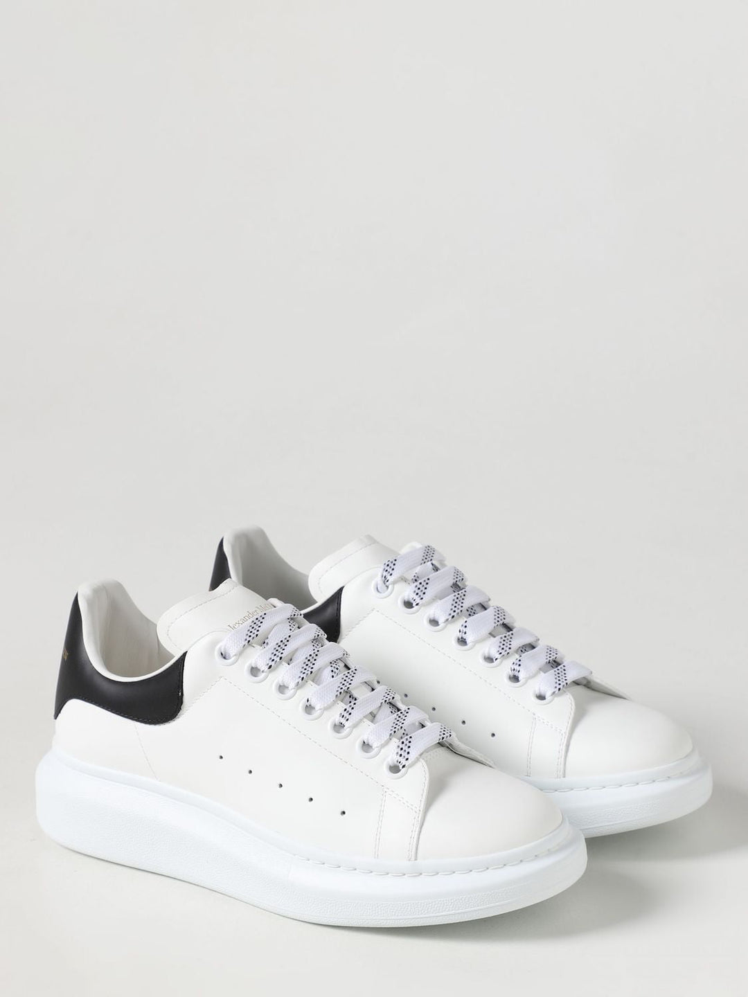 LEATHER SNEAKERS