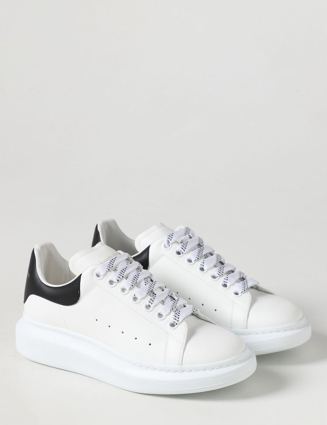WHITE AND BLACK OVERSIZED SNEAKERS